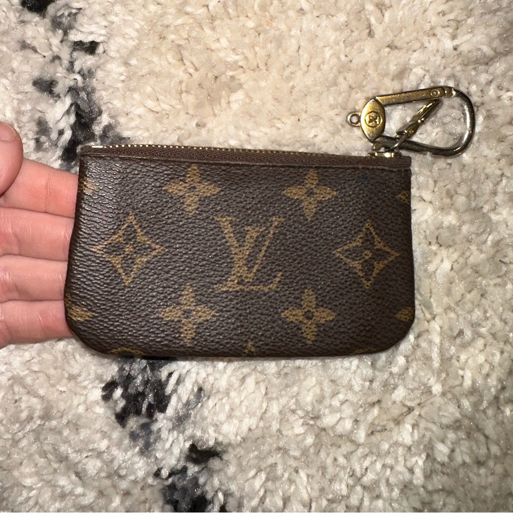 LOUIS VUITTON KEY POUCH- AUTHENTIC